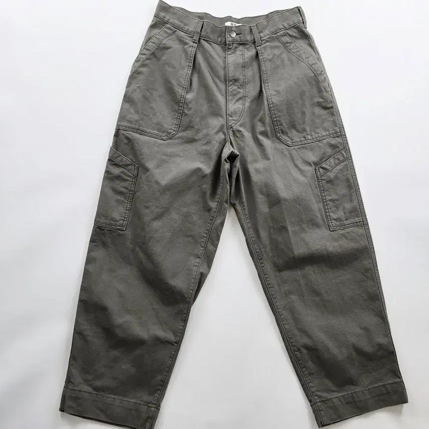 [BUNJANG] Uniqlo Carpenter Cargo Pants Khaki Size 31 / 유니클로 카고바지 카키 카펜터 사이즈31 R5129