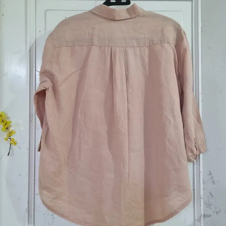 [SOLD OUT] 여름 시원한   고급스런  마. 린넨. 블라우스  깨끗해요 가슴단면58