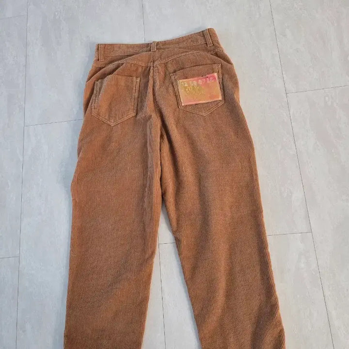 [BUNJANG] Lucky Chouette Corduroy Pants / 럭키슈에뜨골덴바지