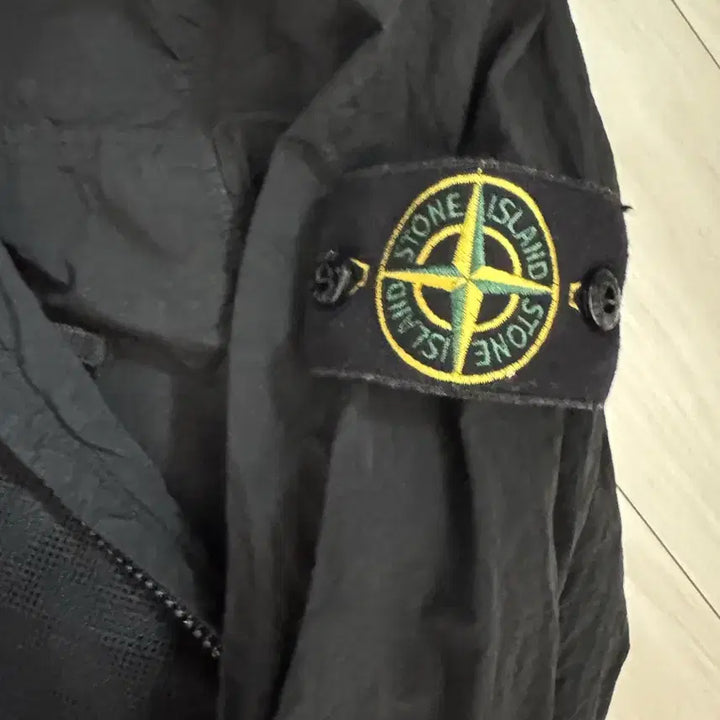 [SOLD OUT] 스톤아일랜드 11819 블랙 나일론 자켓