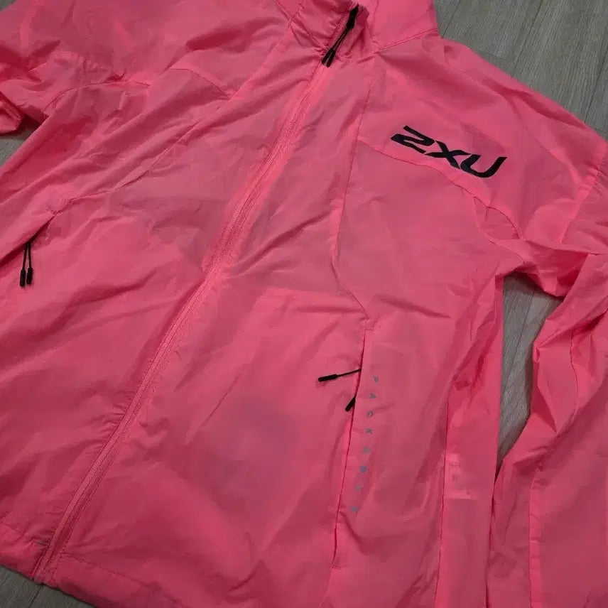 [SOLD OUT] 2XU 플렉서블 팩커블 바람막이 XL-러닝, 골프, 자전거, 라이딩