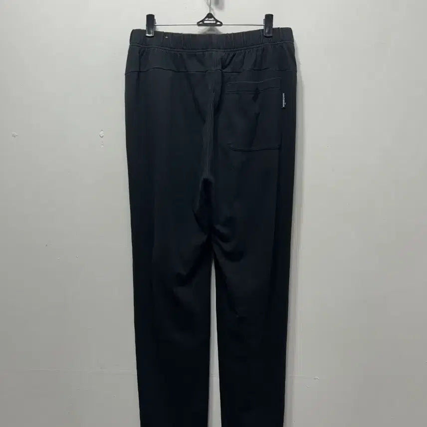 [BUNJANG] New Balance Black Training Pants L / 뉴발란스 블랙 트레이닝 바지 L