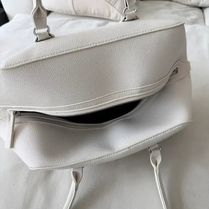 [SOLD OUT] 새상품 아이보리 숄더백