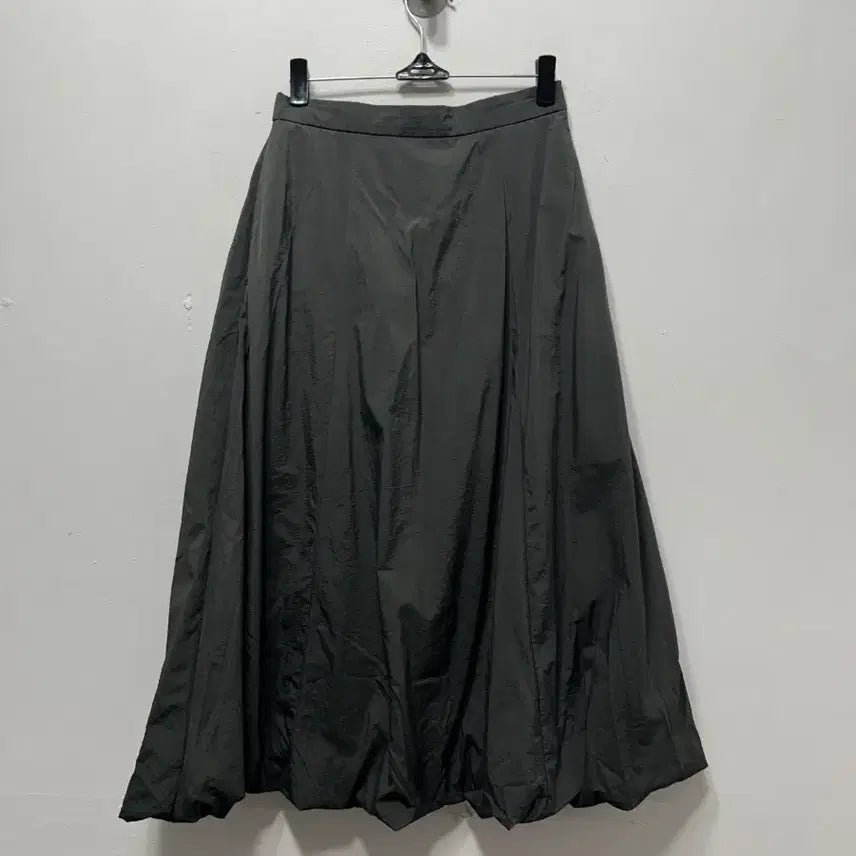 [BUNJANG] CHOR Authentic Black Flare Midi Skirt / CHOR Authentic 블랙 플레어 미디 스커트