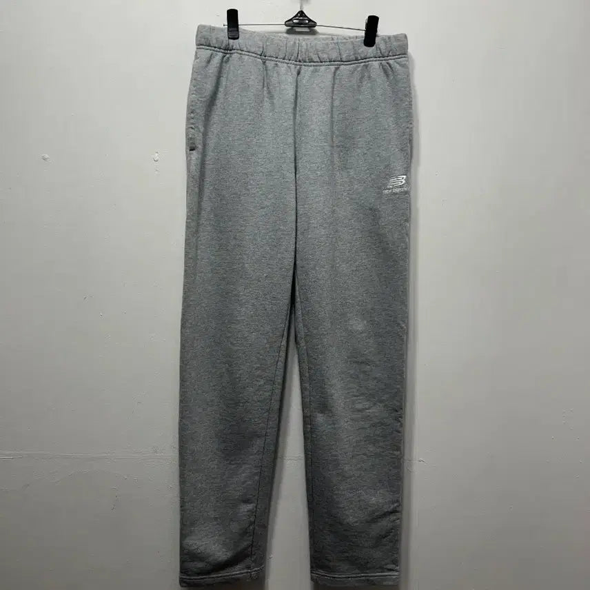 [BUNJANG] New Balance Grey Training Pants 100 / 뉴발란스 회색 트레이닝 바지 100