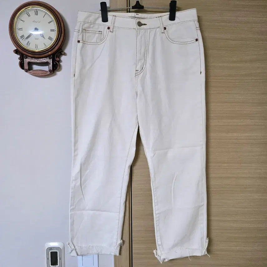 [BUNJANG] 8SECONDS Ivory Cut-Hem Straight Pants / 에잇세컨즈(8SECONDS) 아이보리 컷팅 밑단 스트레이트 팬츠