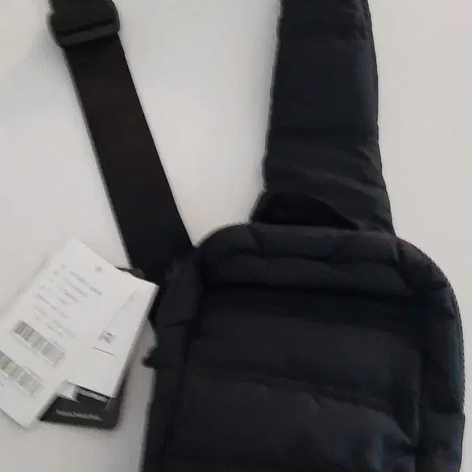 [BUNJANG] Aider Padded Mini Crossbody Bag - Black / 아이더 패딩 미니 크로스백 블랙