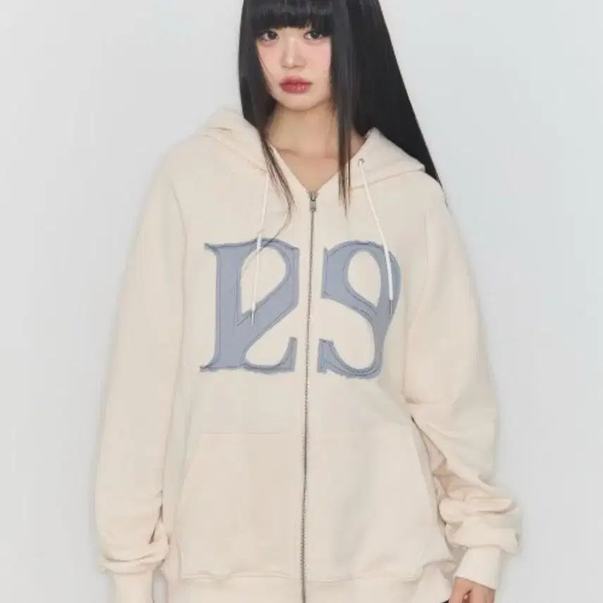 [BUNJANG] ILLIGO 129 Logo Patch Hooded Zip-up Cream / ILLIGO 129 로고 패치 후드집업 크림