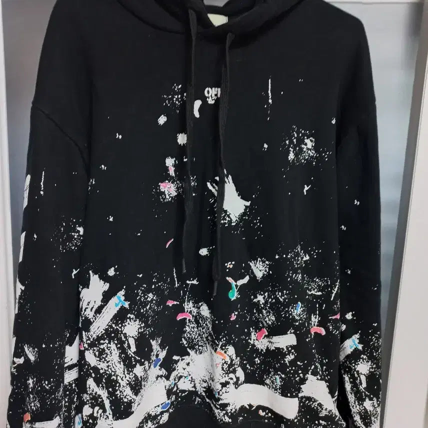 [SOLD OUT] 오프화이트 공용 페인트 블랙 후드티 100~105