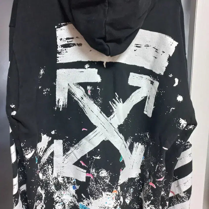 [SOLD OUT] 오프화이트 공용 페인트 블랙 후드티 100~105