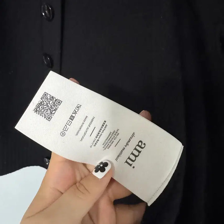 [BUNJANG] 아미 25FW 남성 빅 하트로고 울 가디건 블랙 UKC367 018 00 / 아미 25FW 남성 빅 하트로고 울 가디건 블랙 UKC367 018 00