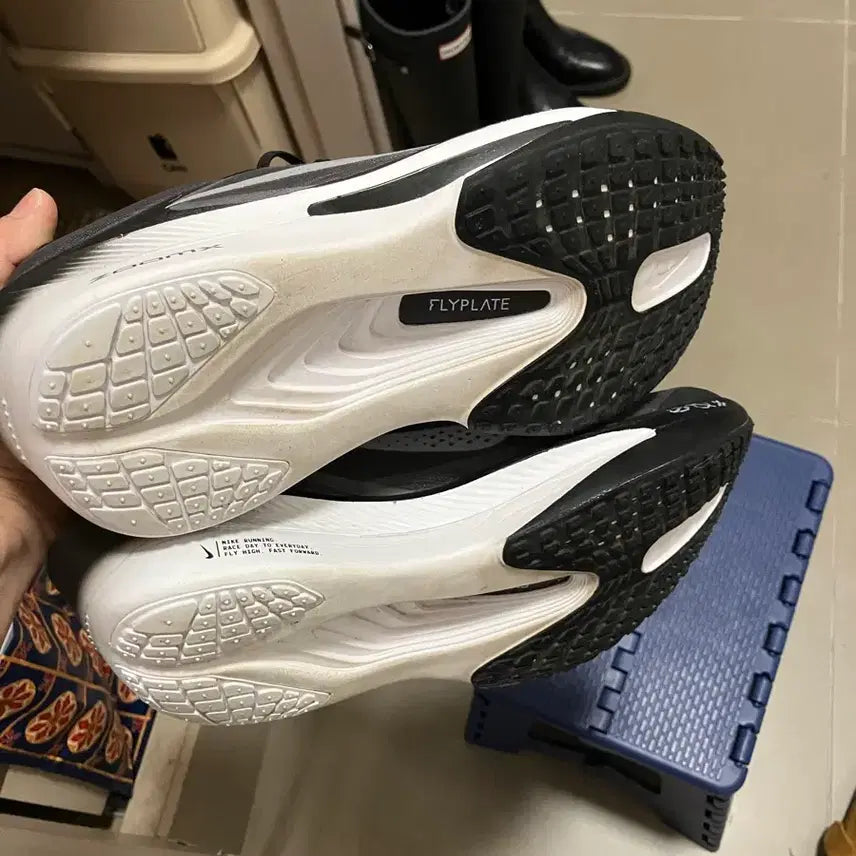 [SOLD OUT] 나이키 줌 플라이6 255