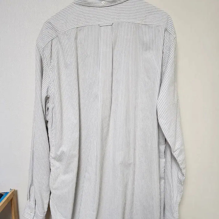 [SOLD OUT] 나나미카 버튼 다운 윈드 셔츠 그레이 스트라이프 XL