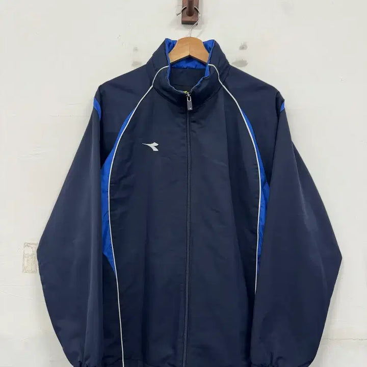 [BUNJANG] Diadora Windbreaker Zip-up Jacket / (100)디아도라 바람막이 집업자켓