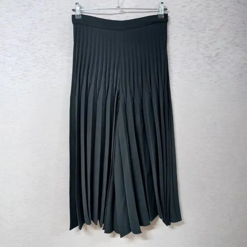 [BUNJANG] Black Pleated Pants (Women&