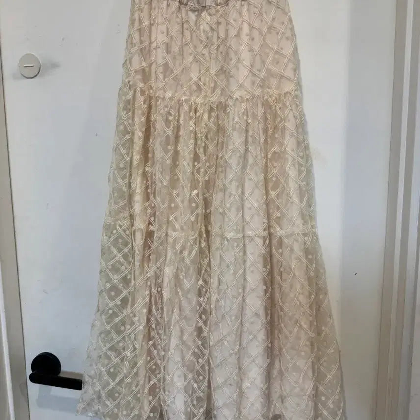 [BUNJANG] by flow Back Banding Skirt / by flow 바이플로우 백밴딩 스커트