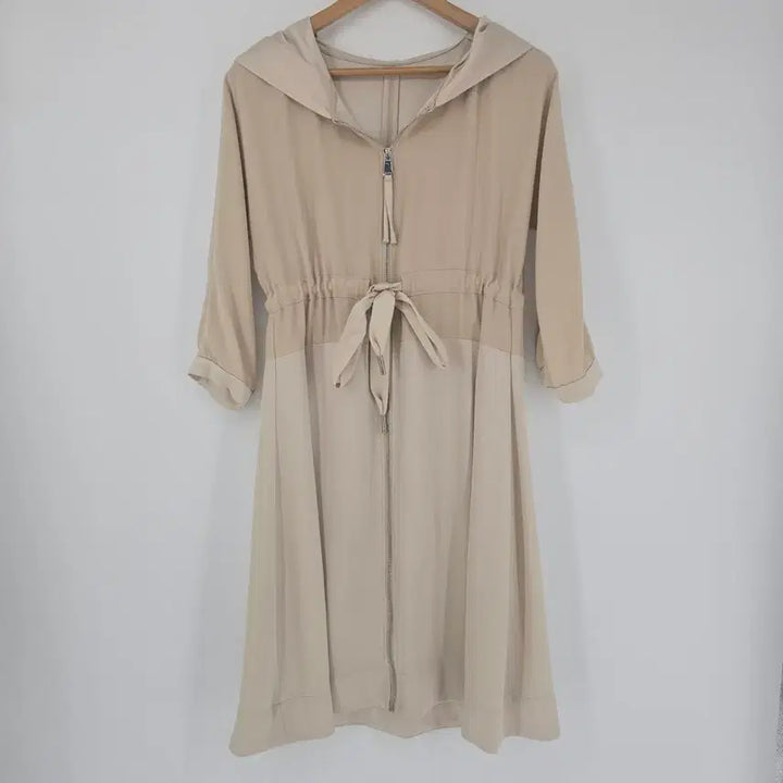 [BUNJANG] Beige Hooded Open Front Dress / 베이지 후드 지퍼 오픈형 원피스