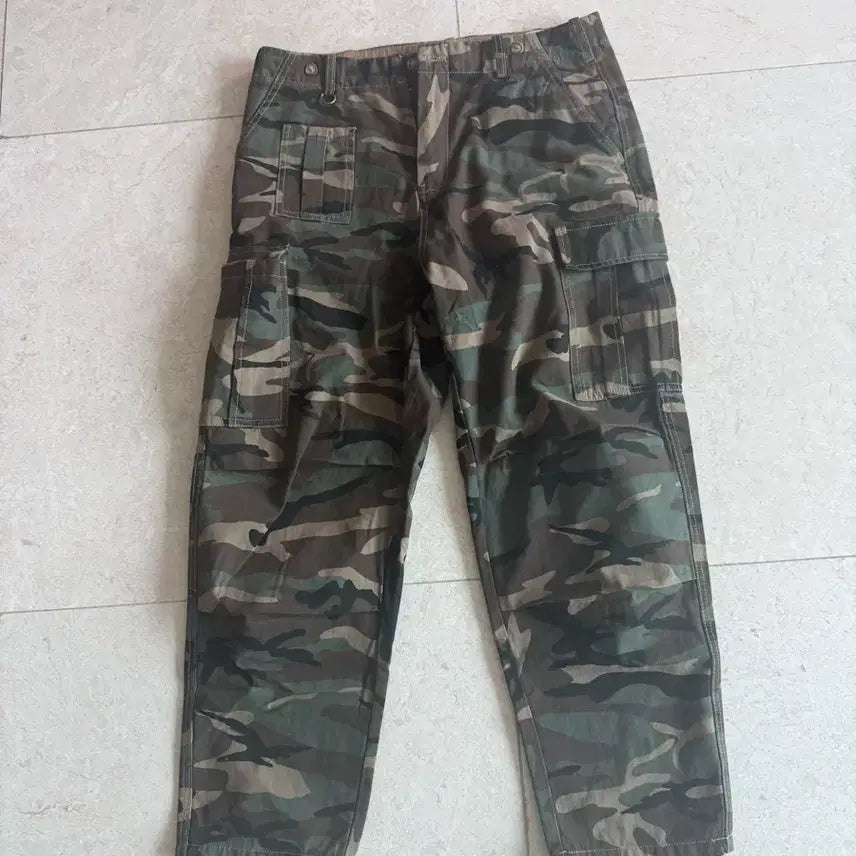 [SOLD OUT] 밀리터리 카모 카고 바지