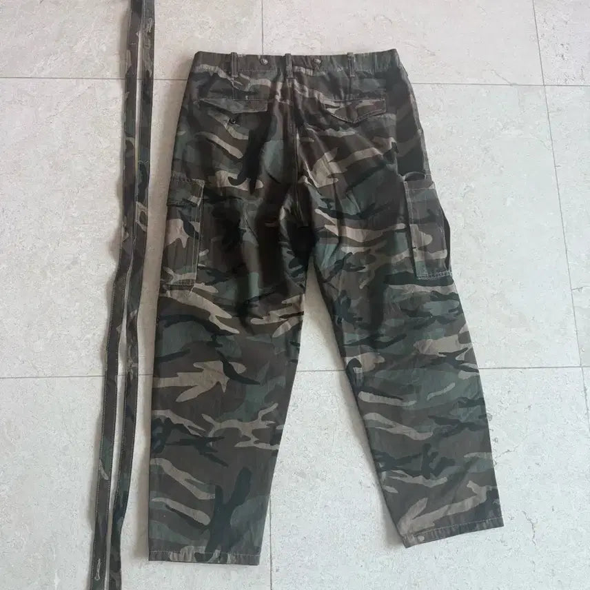 [SOLD OUT] 밀리터리 카모 카고 바지