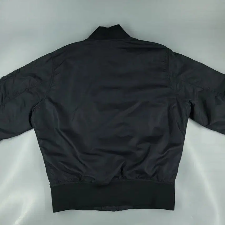 [BUNJANG] Nike Black Arm Pocket Inner Dot Pattern Padded MA-1 Bomber Jacket - L / 나이키 블랙 암포켓 이너도트패턴 폴리필 패디드 항공점퍼 마원 MA1 L