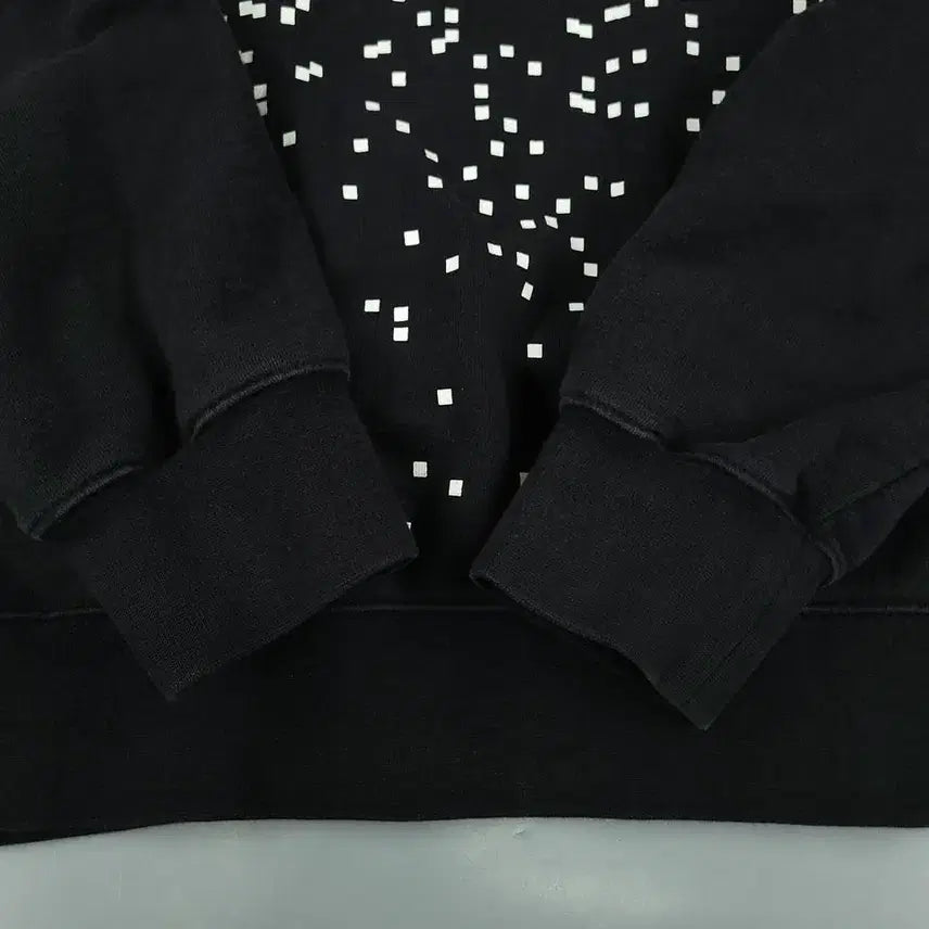 [BUNJANG] LMC Pixel Pattern Cotton Sweatshirt / LMC 엘엠씨 블랙 화이트 빅로고 픽셀패턴 기모 코튼 맨투맨 티셔츠 L