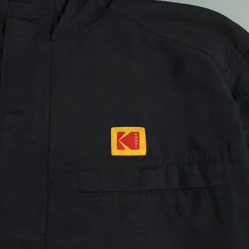 [SOLD OUT] 코닥 블랙 체스트로고 체스트포켓 캥거루포켓 암포켓 반집업 하프집업 히든지