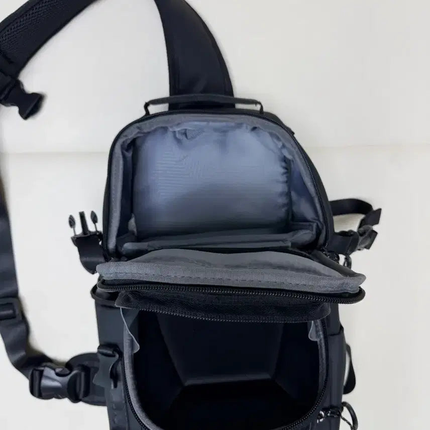 [BUNJANG] K&amp;F Concept Sling Bag Black / K&amp;F CONCEPT 슬링백 블랙