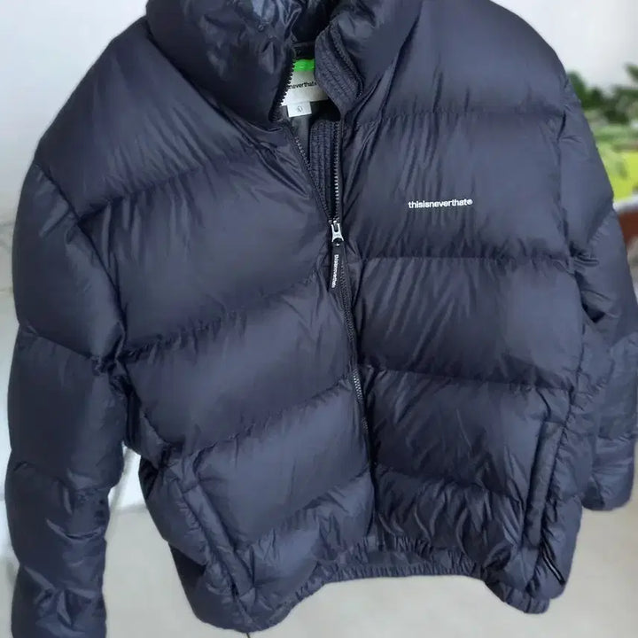 [BUNJANG] thisisneverthat Black Down Padded Jacket L Size / 디스이즈네버댓 블랙 다운 패딩 L사이즈