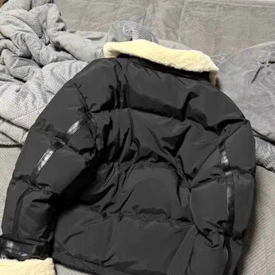 [BUNJANG] Generic Padded Mustang Jacket L / 패딩 무스탕 L