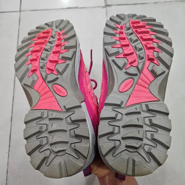 [SOLD OUT] 크로커다일등산화(240)