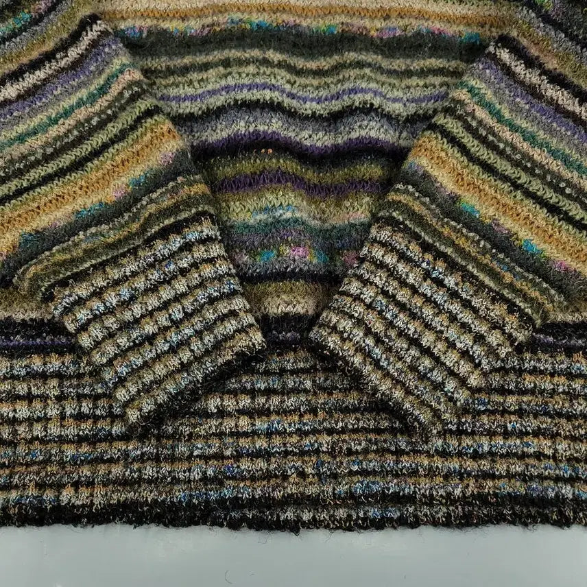 [BUNJANG] CANZONE Green Tone Multi-color Striped Ethnic Pattern Half Blouse / CANZONE 그린톤 멀티컬러 스트라이프패턴 에스닉패턴 히피 모리 하프버