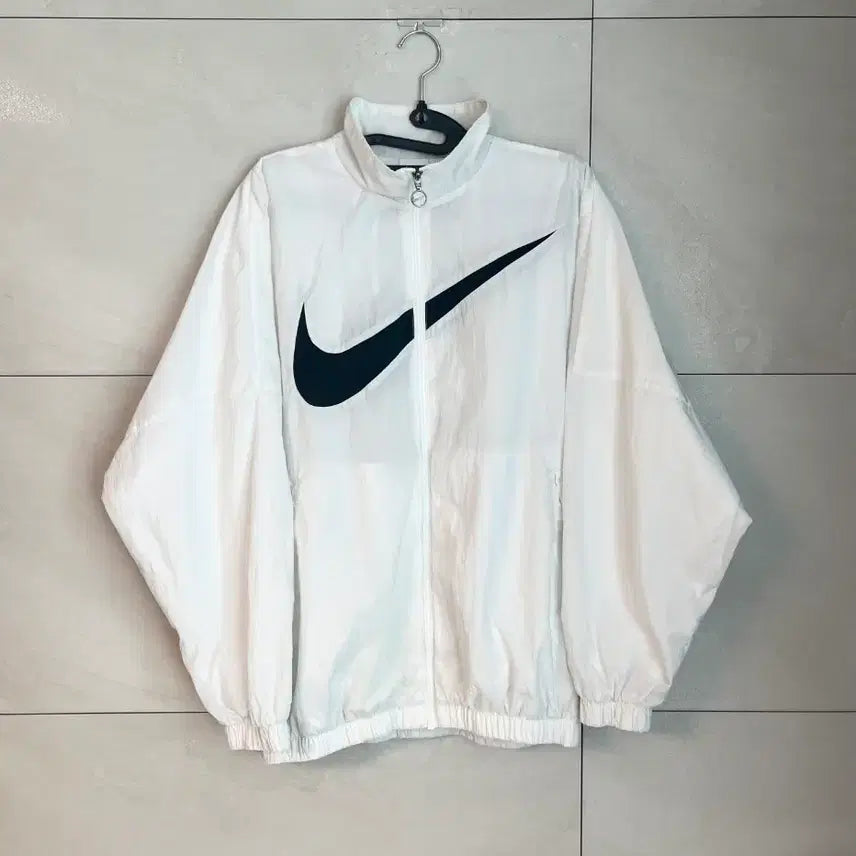 [SOLD OUT] 나이키 빅스우시 바람막이 화이트 [M]
