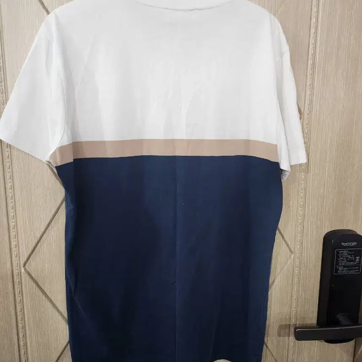 [BUNJANG] Dior V-Neck T-shirt White/Navy / 디올 V넥 반팔 티셔츠 화이트/네이비