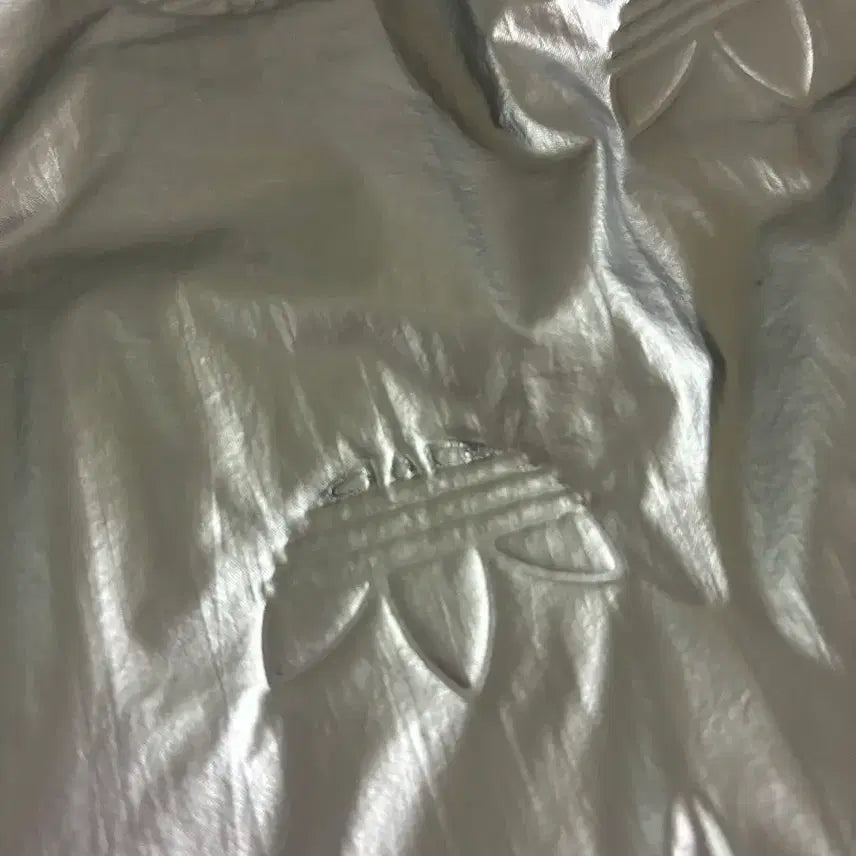 [BUNJANG] Adidas Silver Mini Shoulder Bag / 아디다스 실버 미니백 숄더백
