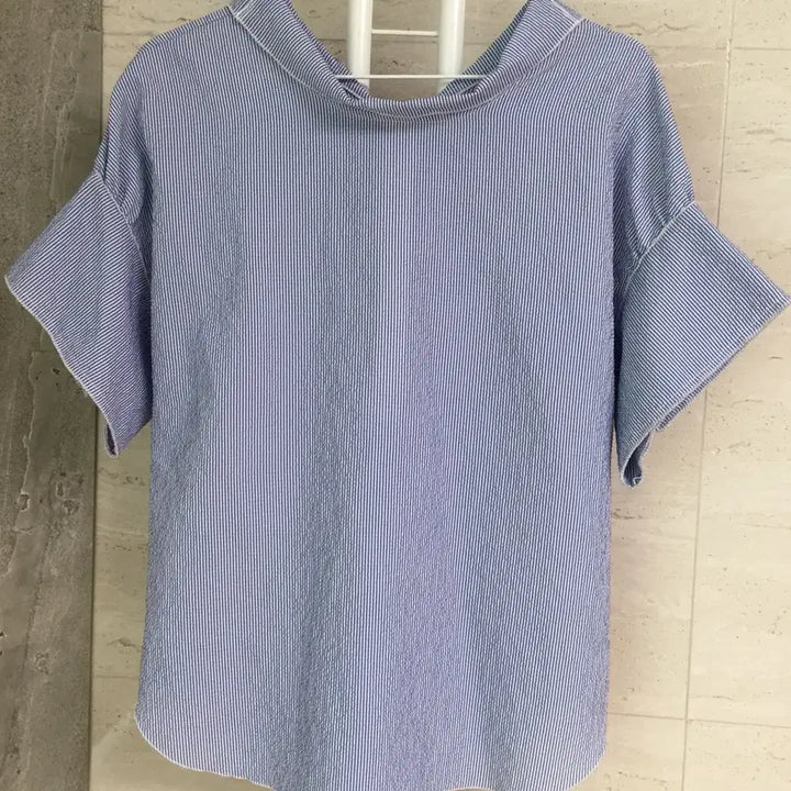 [BUNJANG] The Izzat Frill Puff Blouse / 더아아잗 프릴 퍼프 블라우스 85