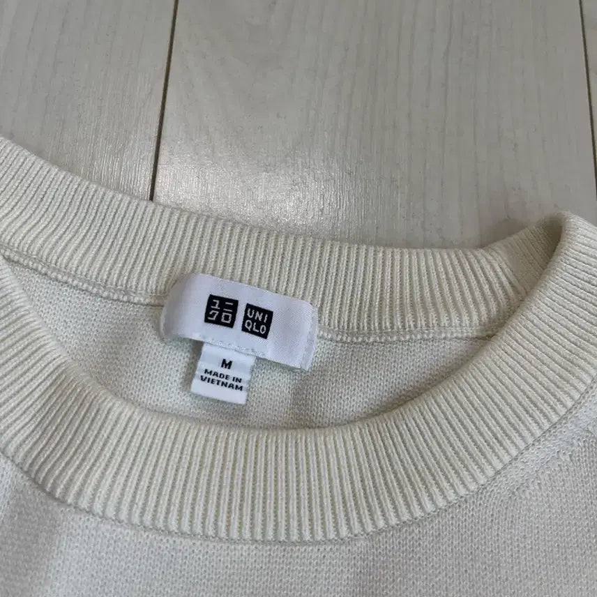 [SOLD OUT] 유니클로 단가라 스프라이프 니트