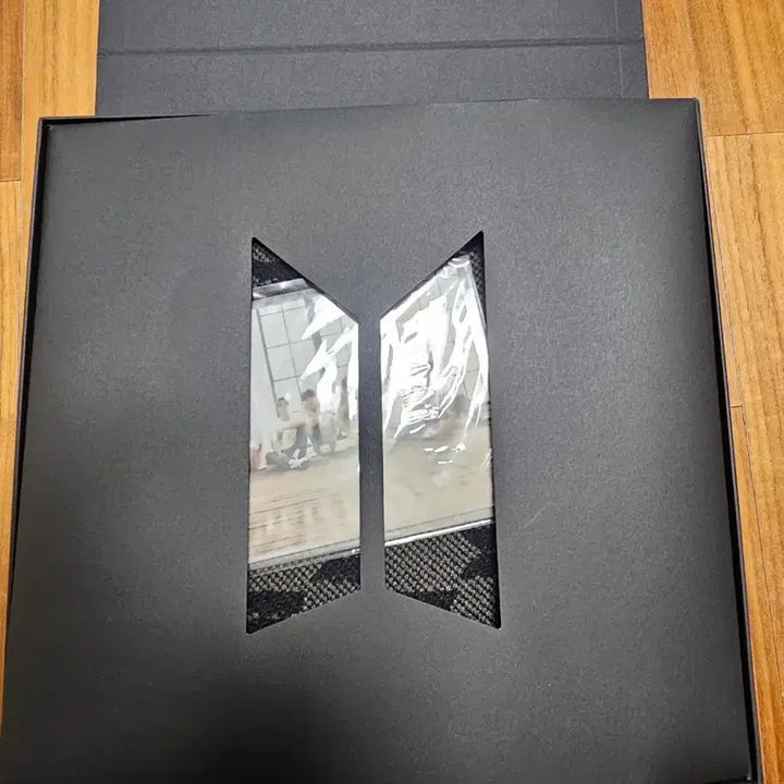 [BUNJANG] BTS Merch Box 1 / 방탄소년단 BTS 머치박스1 양도( 풀구성 아님)
