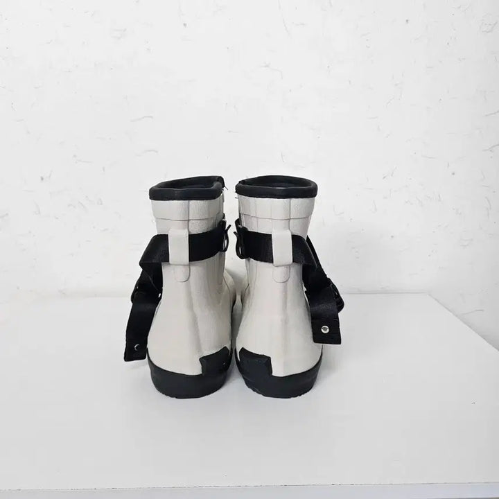 [SOLD OUT] 문스타 레인부츠 290