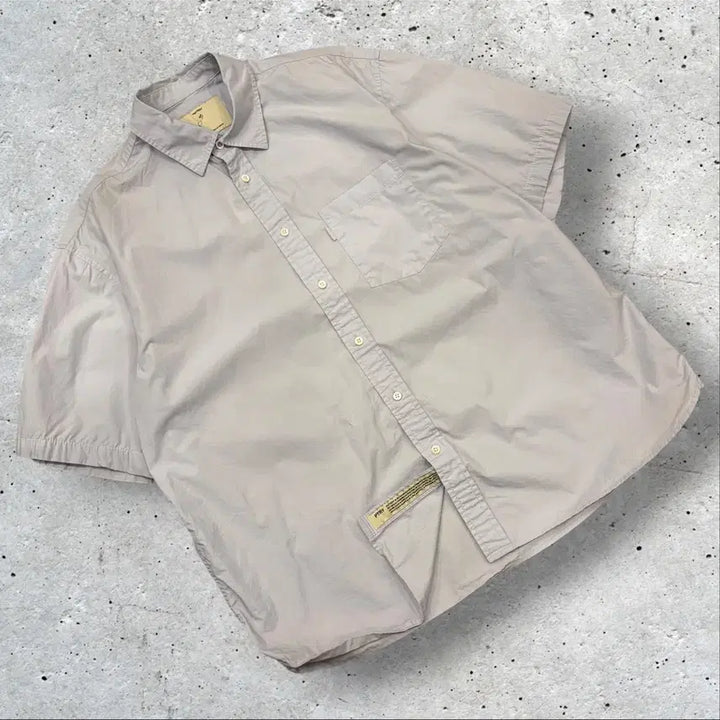 [BUNJANG] Pottery Light Blue Short Sleeve Shirt / [1] 포터리 반팔 셔츠 라이트 블루