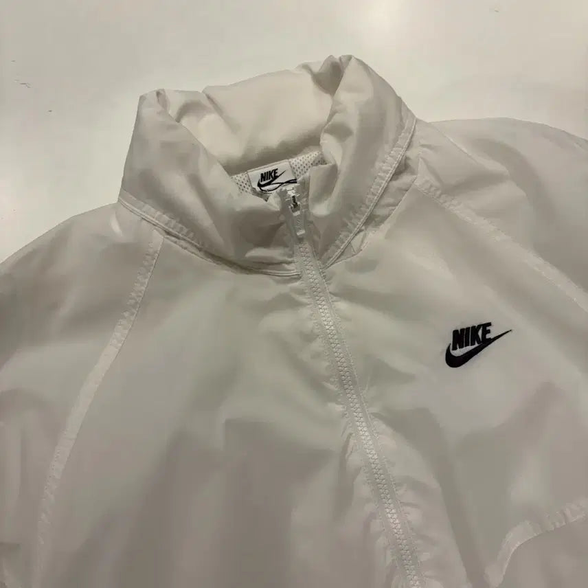 [BUNJANG] Nike Windrunner White Half-Zip Windbreaker Jacket / [XL] 나이키 윈드러너 화이트 바람막이 하프집업
