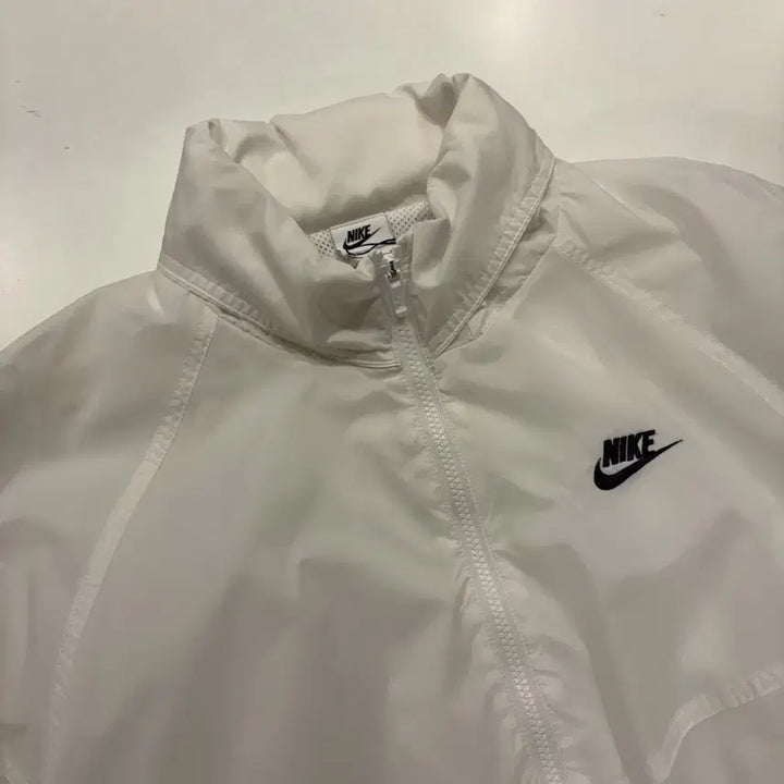 [BUNJANG] Nike Windrunner White Half-Zip Windbreaker Jacket / [XL] 나이키 윈드러너 화이트 바람막이 하프집업