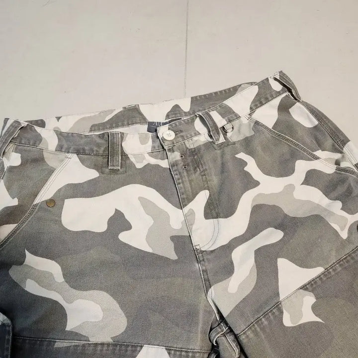 [BUNJANG] Armani Military Cargo Bermuda Shorts / 아르마니 밀리터리 카고 버뮤다 팬츠