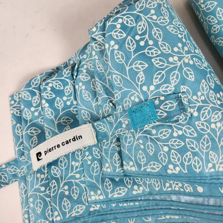 [BUNJANG] Pierre Cardin Leaf Pattern 3-Section Umbrella / 피에르가르뎅 나뭇잎 3단 우양산 새상품