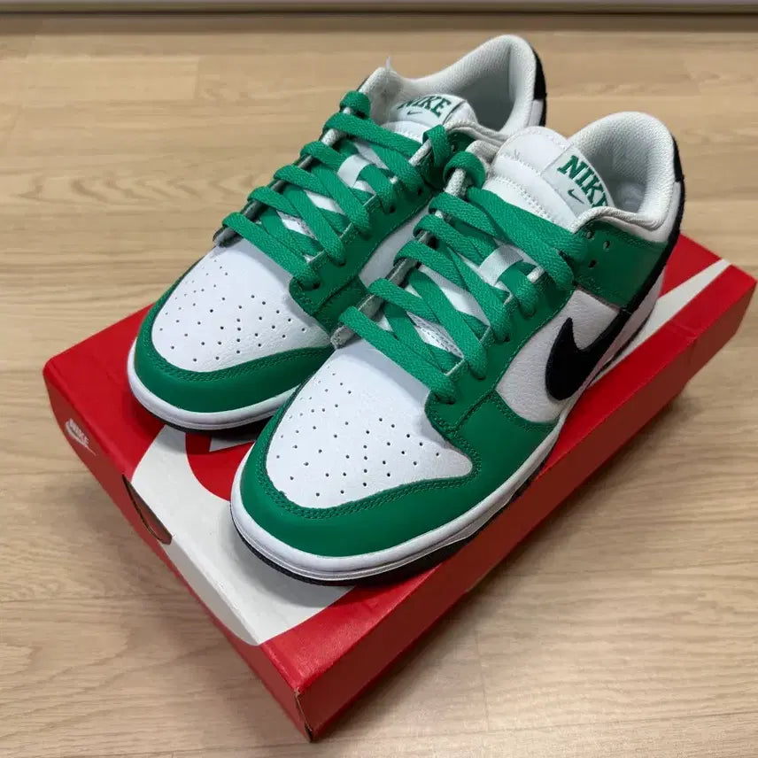 [BUNJANG] Nike Dunk Low White Green Sneakers / 나이키 덩크 로우 화이트 그린 250 mm
