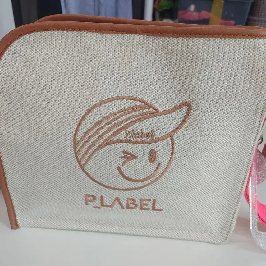 [BUNJANG] P.LABEL Tote Bag with Pink Strap / P.LABEL 피레이블 토트백 숄더백판매합니다