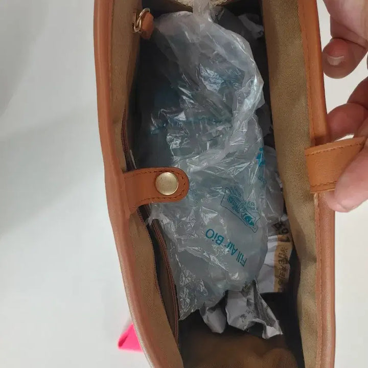 [BUNJANG] P.LABEL Tote Bag with Pink Strap / P.LABEL 피레이블 토트백 숄더백판매합니다