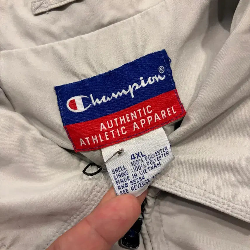 [BUNJANG] Champion 4XL Beige Windbreaker Jacket / [4XL] 챔피온 빅사이즈 베이지 폴리 바람막이 자켓