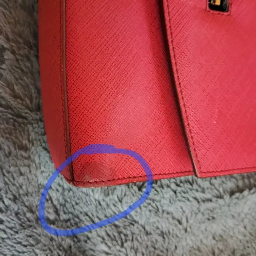 [BUNJANG] Ferragamo Red Gancini Flap Bag / 페라가모 레드 간치니 플랩백