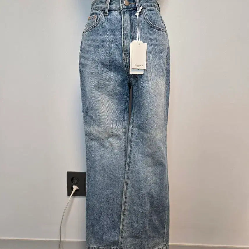 [BUNJANG] Straight Leg Jeans S / (S)새상품 일자 청바지