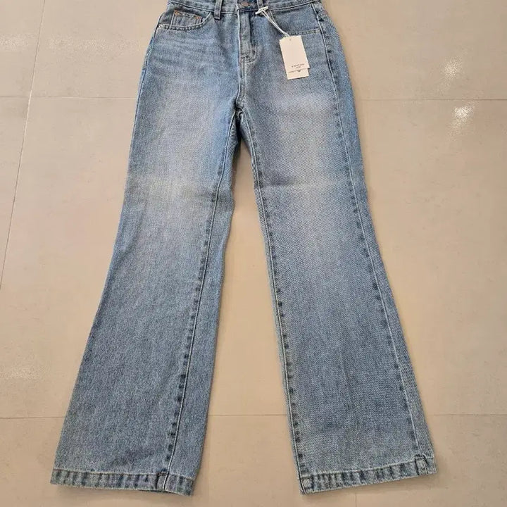 [BUNJANG] Straight Leg Jeans S / (S)새상품 일자 청바지
